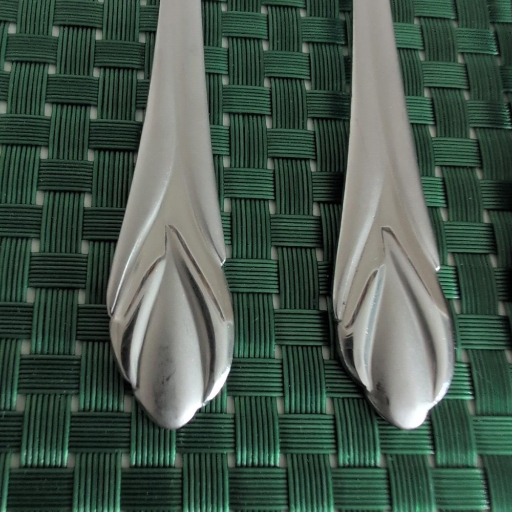Hampton Silversmiths LILY FROSTED Salad Forks Lot Set of 4 Stainless Satin Vtg - Picture 2 of 8